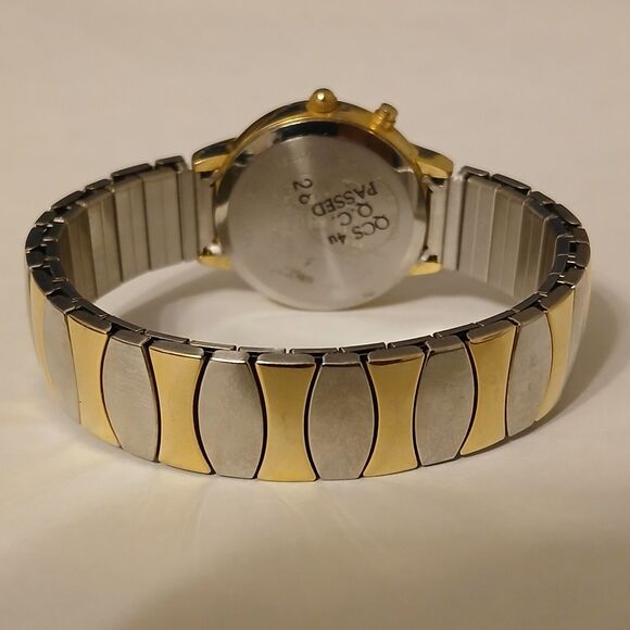 Globu Two-Toned 100FT WR Japan Quartz Movt Stainless Steel Stretch Band Watch - Picture 4 of 13